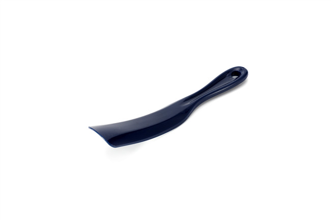 Plastic Long Length Shoe Horn 7.1 Inch 18 CM Plastic With Circular Hanging Holes Translucent