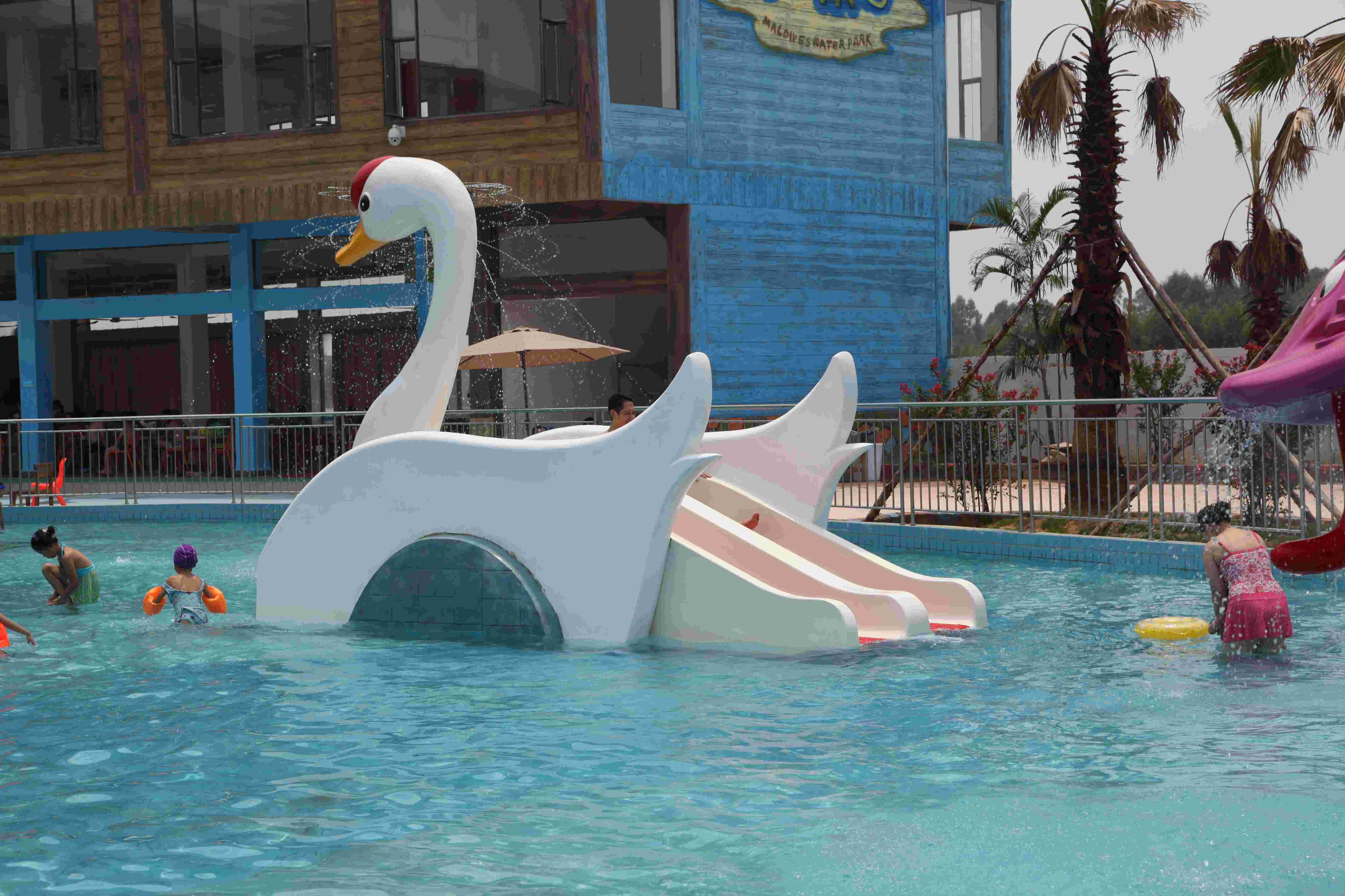 Water Park Equipment Small Swan Kids Water Slide, Fiberglass Water Pool Slides For Kids