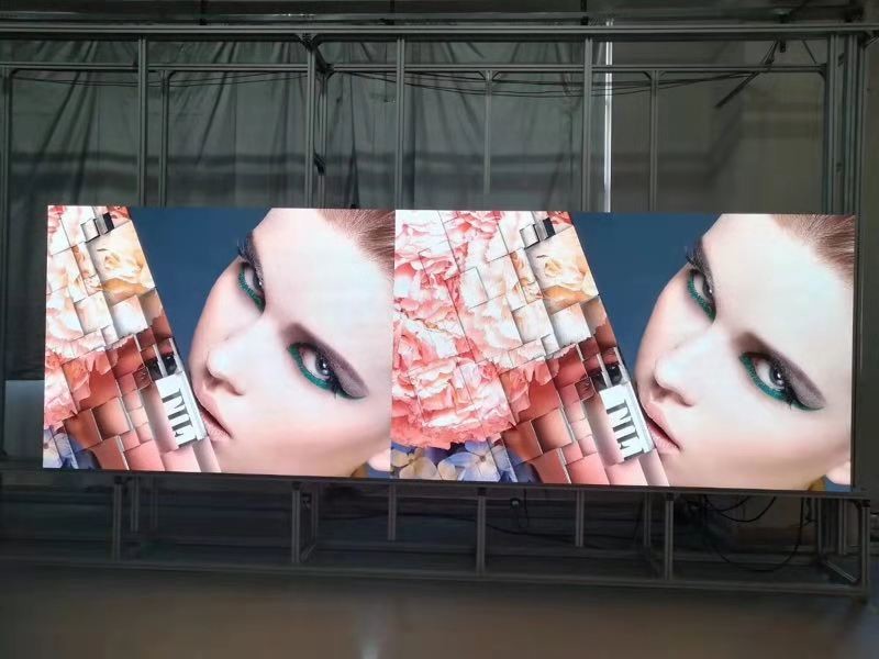 1R1G1B Video Wall Led Display , P1.25 Indoor Advertising Display Board 20 Watt