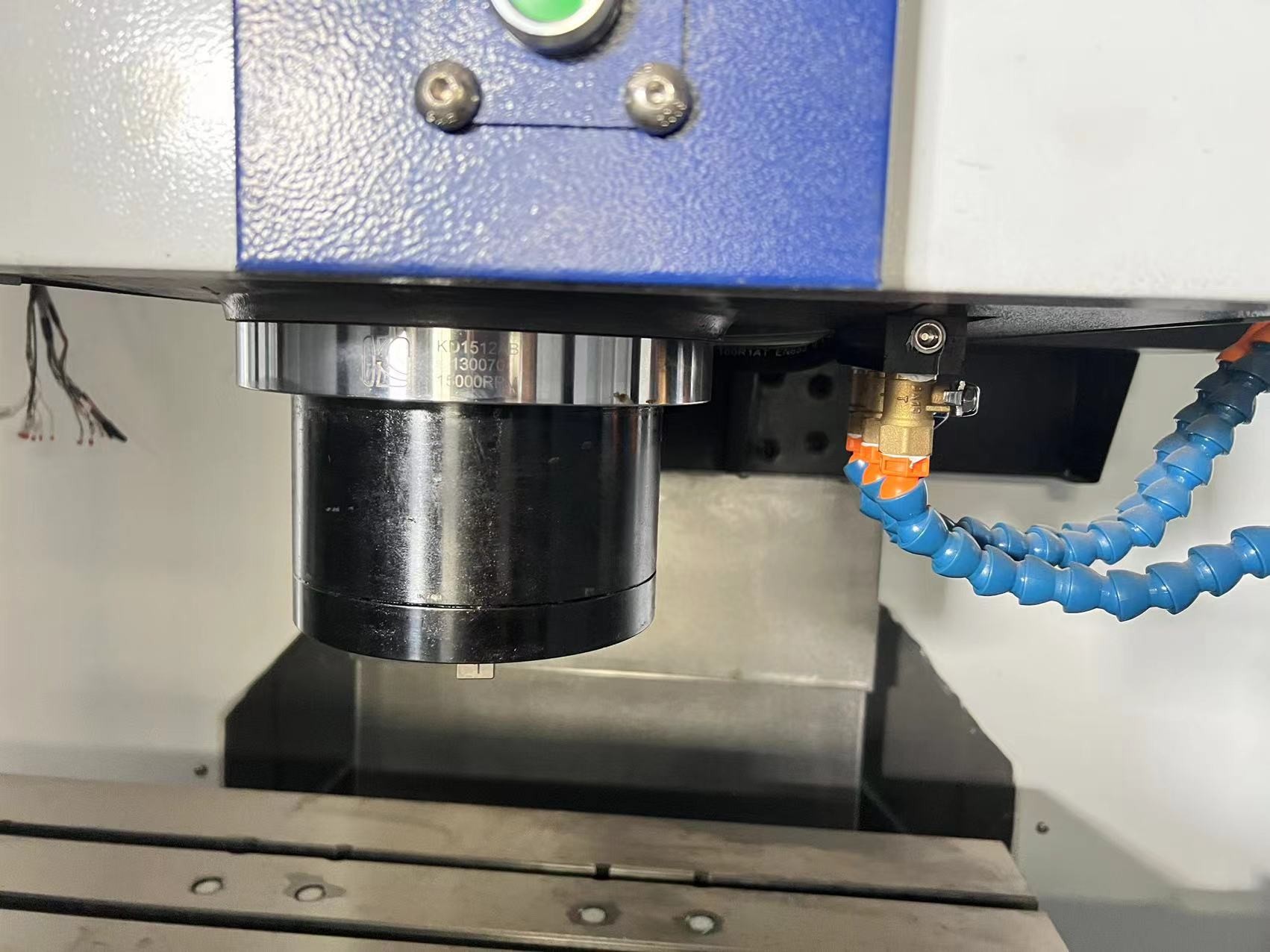 OEM CNC Turn Mill Center Machine 850 3 Axis VMC FANUC Mitsubishi System