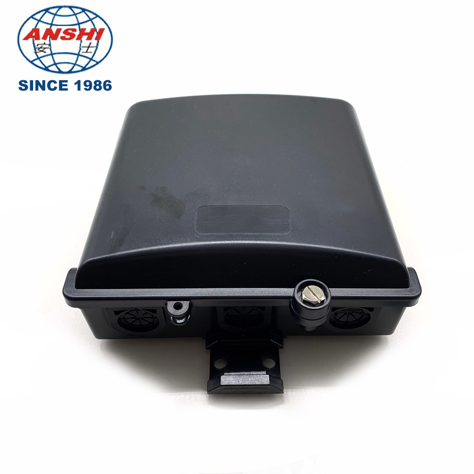 Outdoor Cable Telephone Distribution Box / 50 Pair Weatherproof Db Box