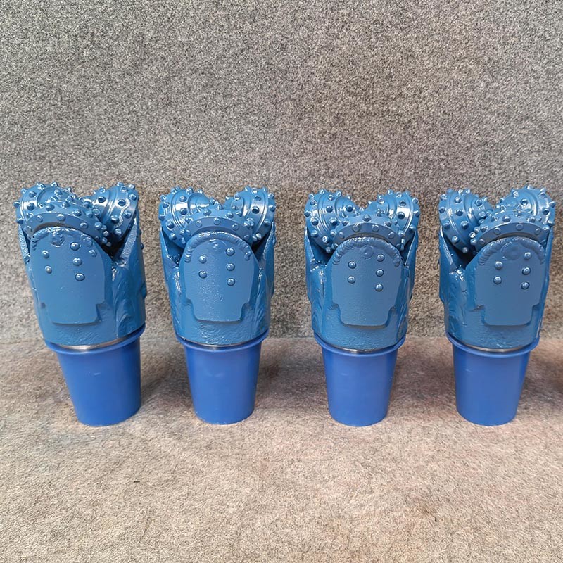 Oil And Gas Extraction Tricone Roller Bits With 2 3/8 Reg To 7 5/8 Reg Thread Type