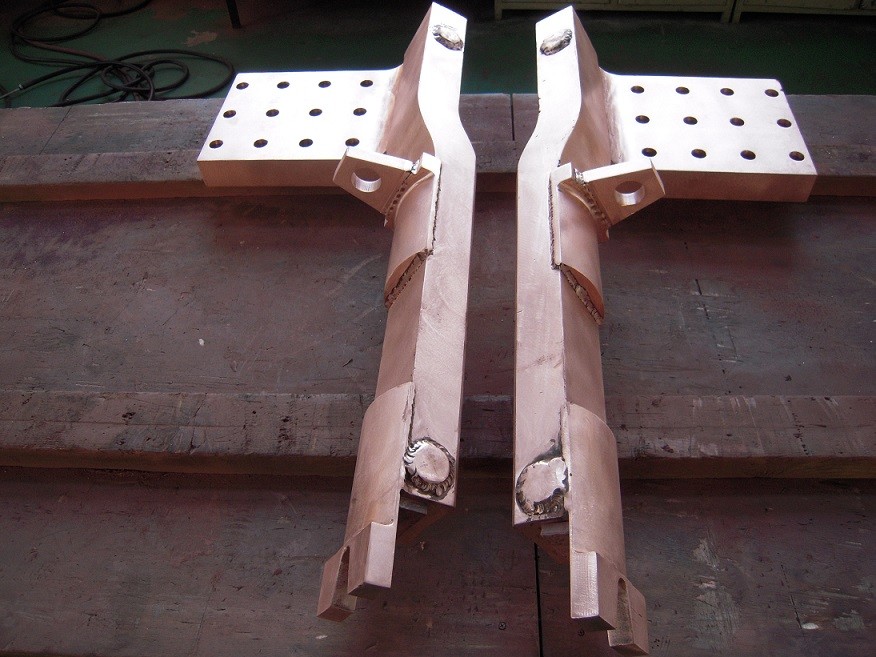 Electrode Clamping block and contact For EAF, LF, RF arc furnace