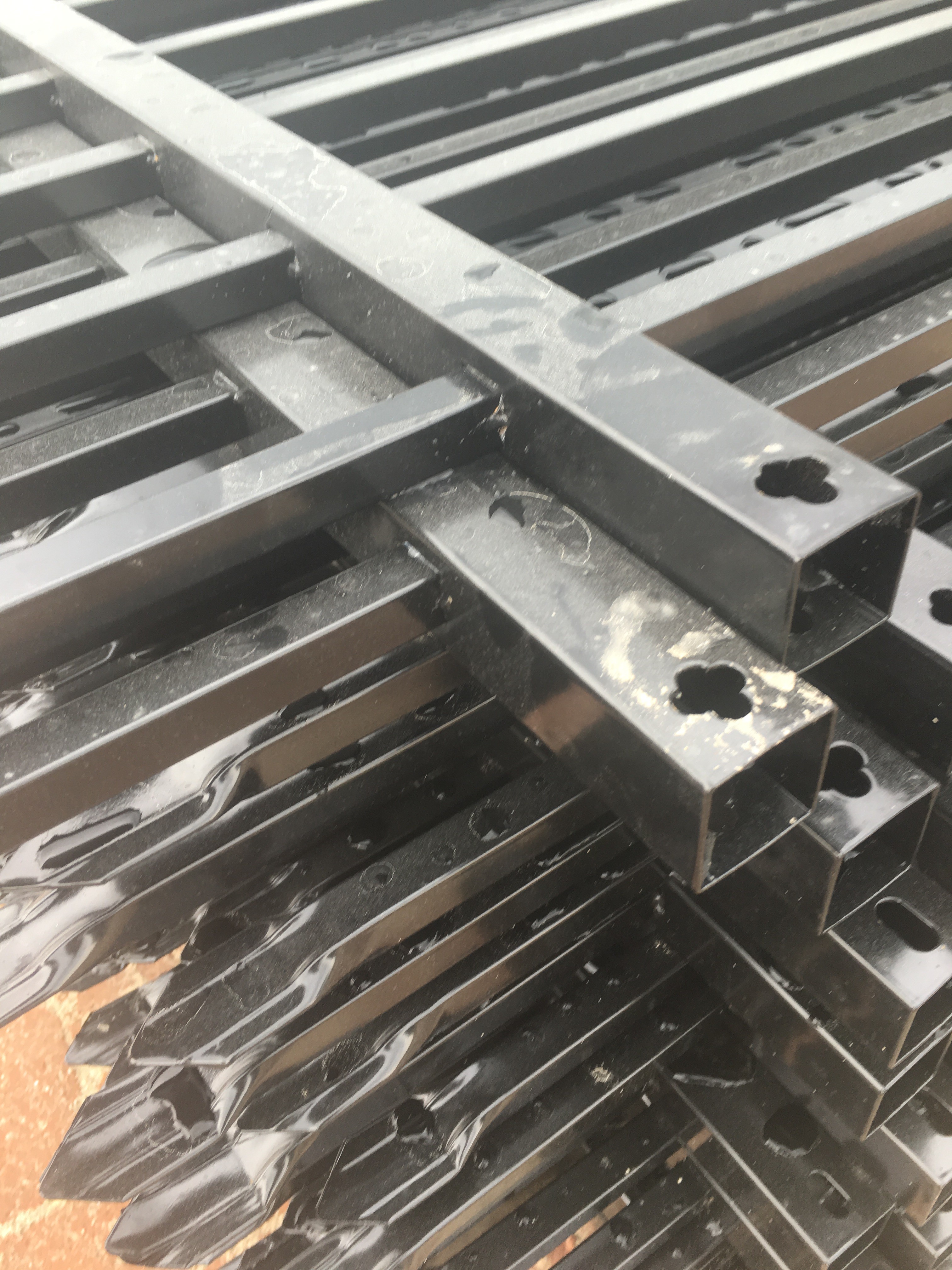 High quality galvanized powder coated garrison fencing