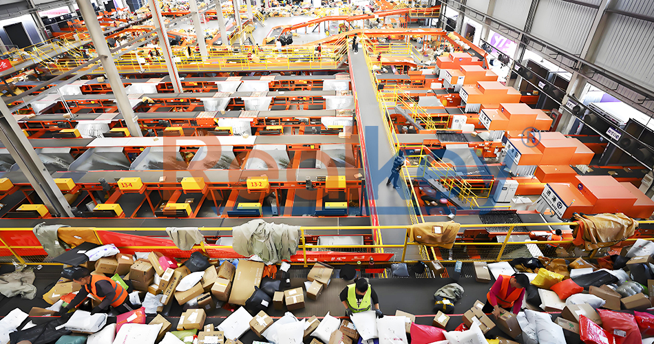 Customized Warehousing Conveyor Belt Conveyor Equipment For Courier Services