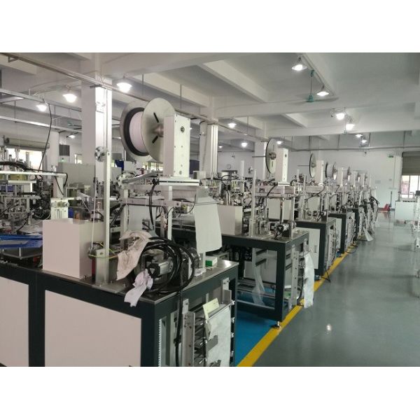 60 Pcs / Min Non - Woven Fabric KN95 Mask Manufacturing Machine