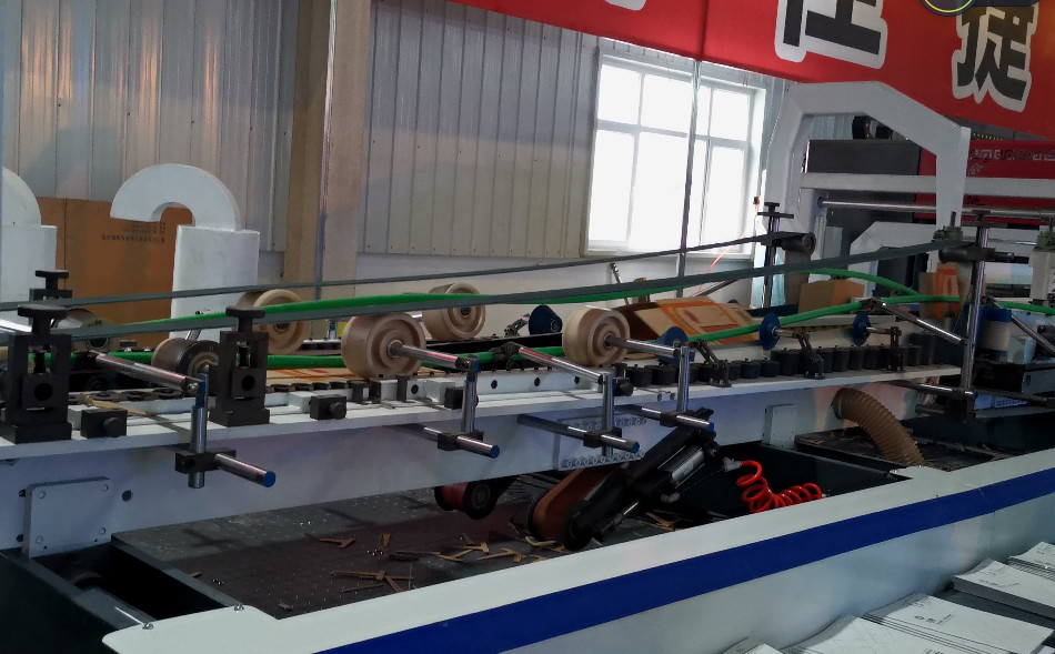 4 Color Bottom Printer Slotter Die Cutter Gluer Bundler Inline Automatic