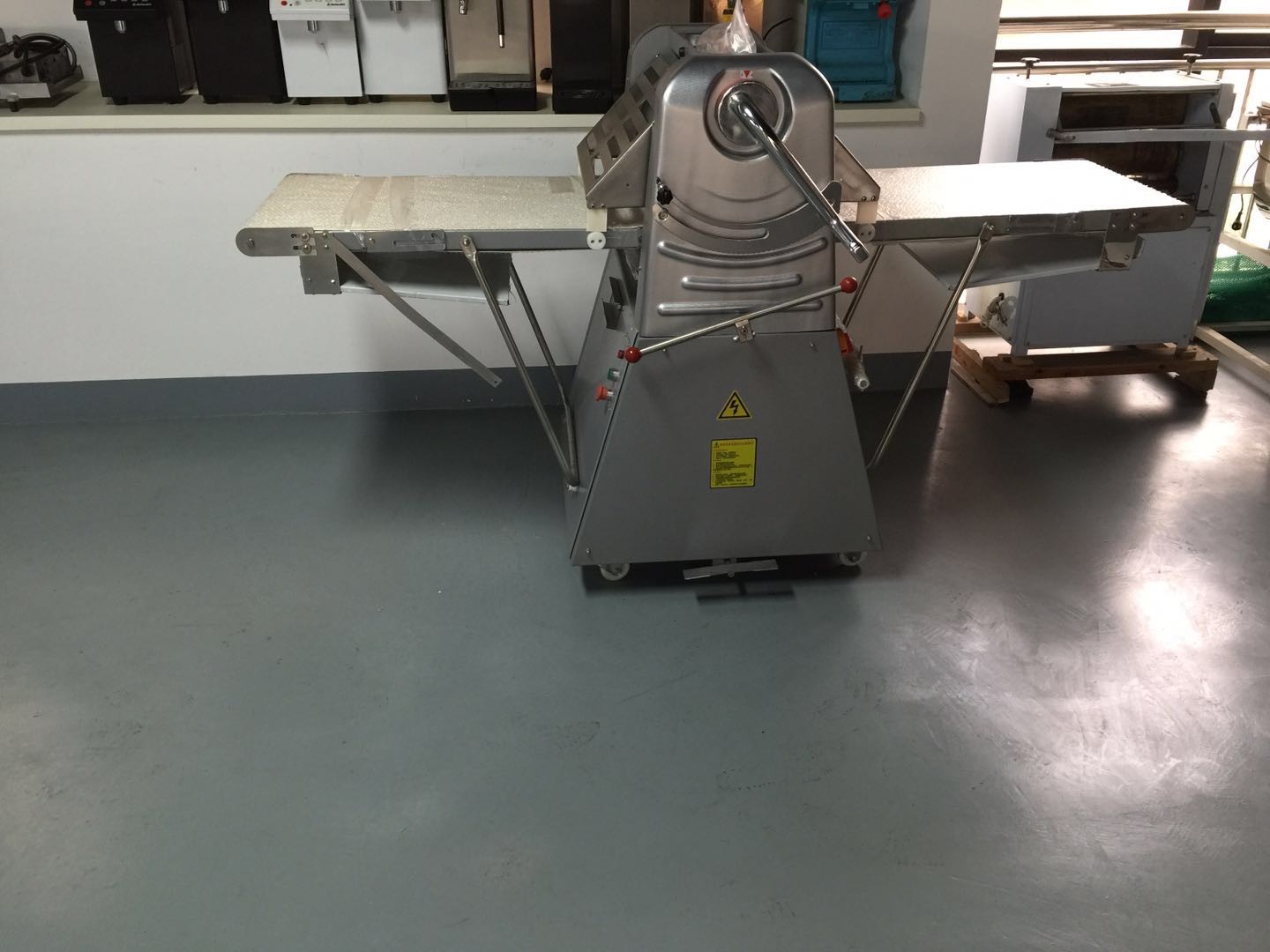 520mm Roller Size Dough Press Sheeter Machine for Fast and Easy Dough Preparation