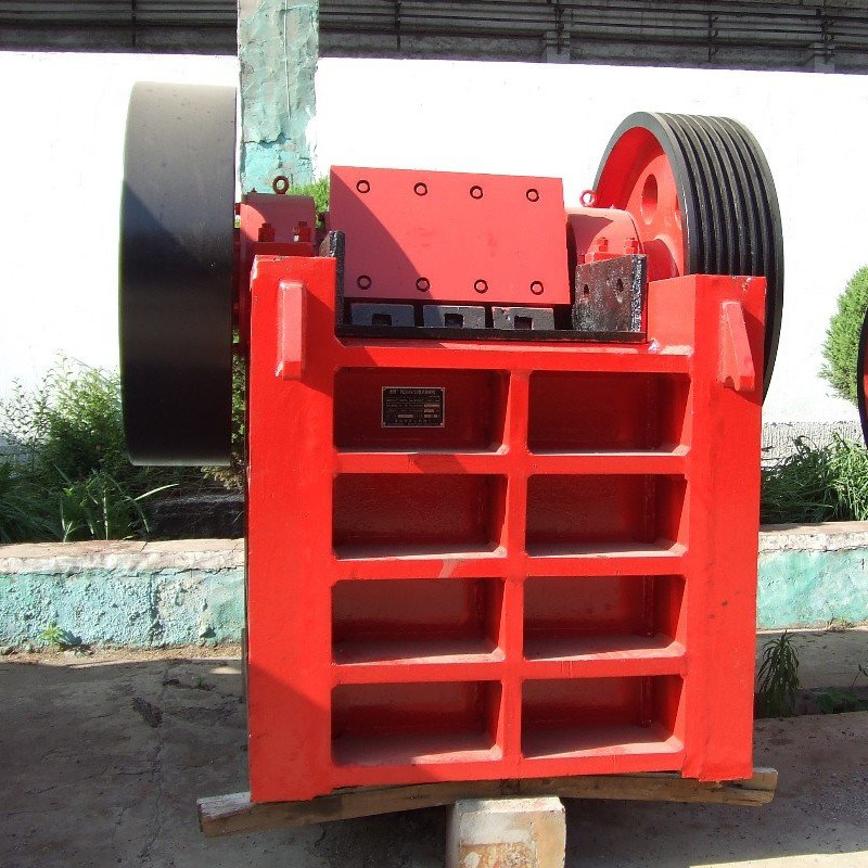 Large Capacity Quarry Stone Primary Jaw Crusher 10 Tph-650 Tph In Mining Process