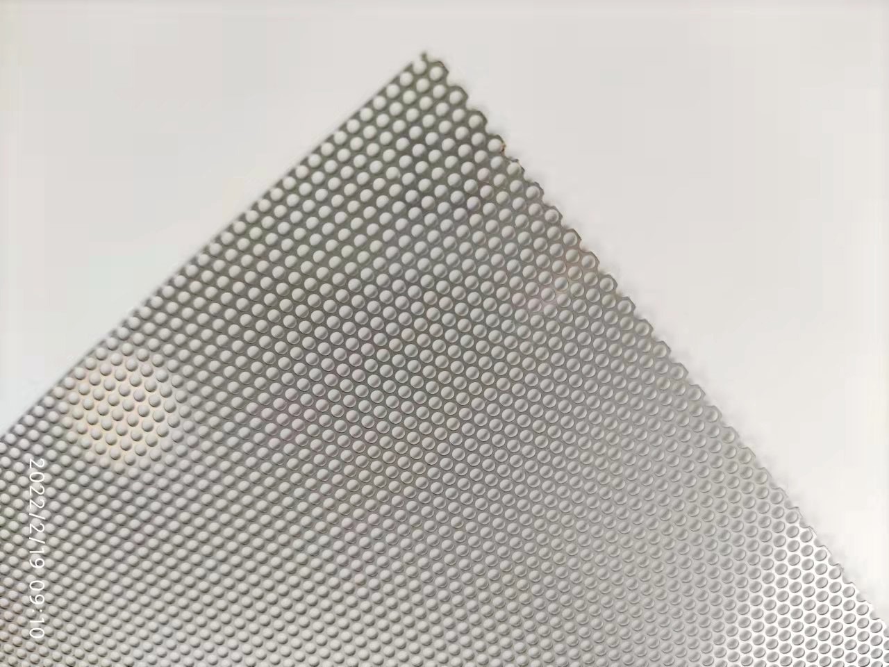 Small Hole Customized 2.03mm Perforated Metal Mesh Expanded For Speaker Grill