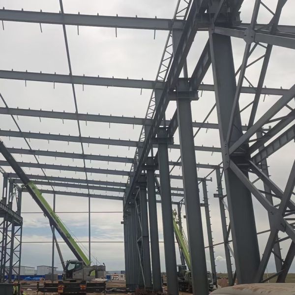 Prefab Steel Portal Truss Frame Roof Galvanized Steel Lattice Beam Warehouse Steel Structure Shed Building