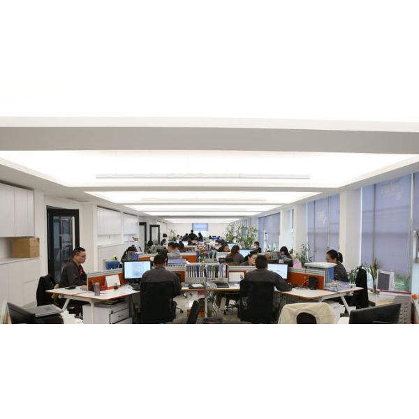 Bathroom Oval Ceramic Basin Ceramic Hand Wash Basin Self Cleaning Glaze 590 * 390 * 215mm