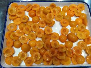 China 15oz Canned Apricot Halves For Preserved Apricots Pieces wholesale
