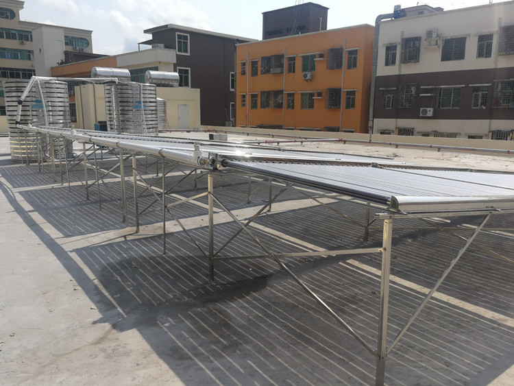 Economic Vacuum Tube Solar Collector Horizontal Mounted 50 Collector Tubes / Set
