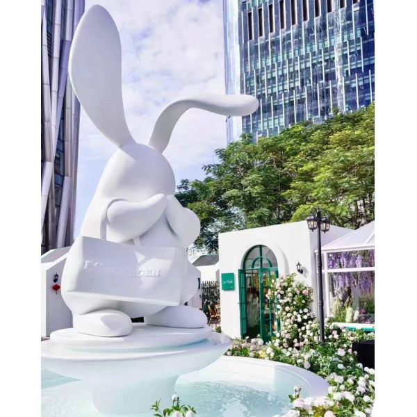 Statue Outdoor Decorative Fiberglass Resin Sculptures by Manufacturers Cartoon Figures Crafted Skilled Workers