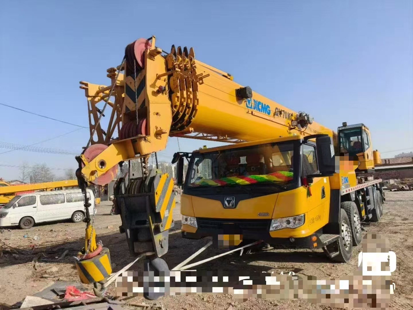 Five-Arm Jib Mobile Truck Crane With Folding Design Easy To Operate