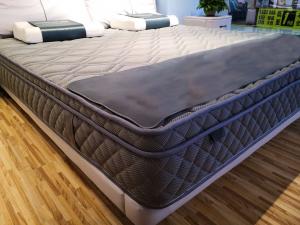 China King Size Gel Memory Foam Pocket Spring Mattress Master Furniture wholesale