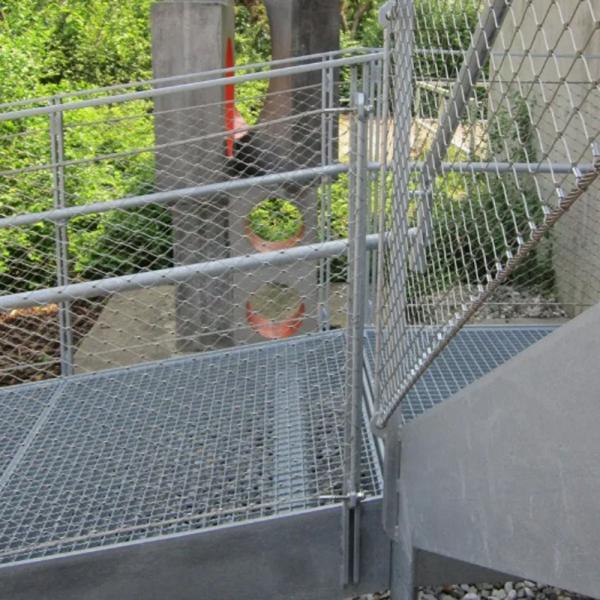Knotted Black Stainless Steel Wire Rope Animal Cable Security Netting For