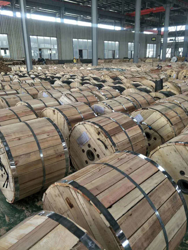 TCER Tray Wind Turbine Cables High Voltage Power Low Temperature 1kV UL 1581
