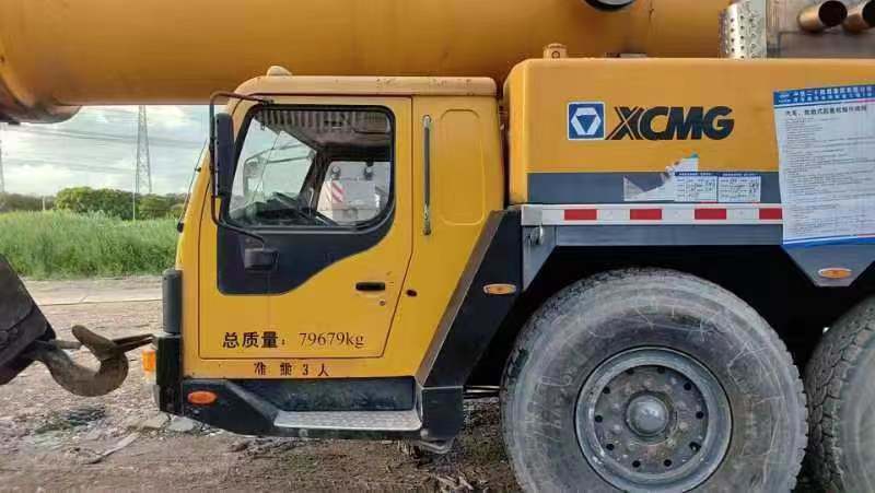 300ton Truck Crane Construction Equipment Terrian Mobile Crane Used Crane