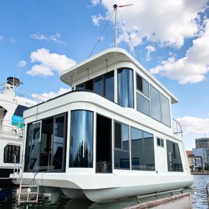 China Luxurious Aluminum Double Decker Houseboat 11.5m Length Pontoon Houseboats wholesale