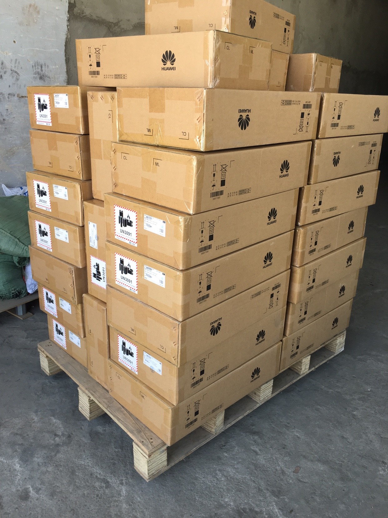 Huawei OPM40M Outdoor Power Module MPW2000W48A4