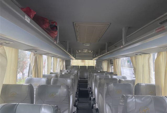 220Hp 39 Seats Used Higer Bus 2016 Year 2nd Hand Coach Bus With Euro IV Diesel And AC