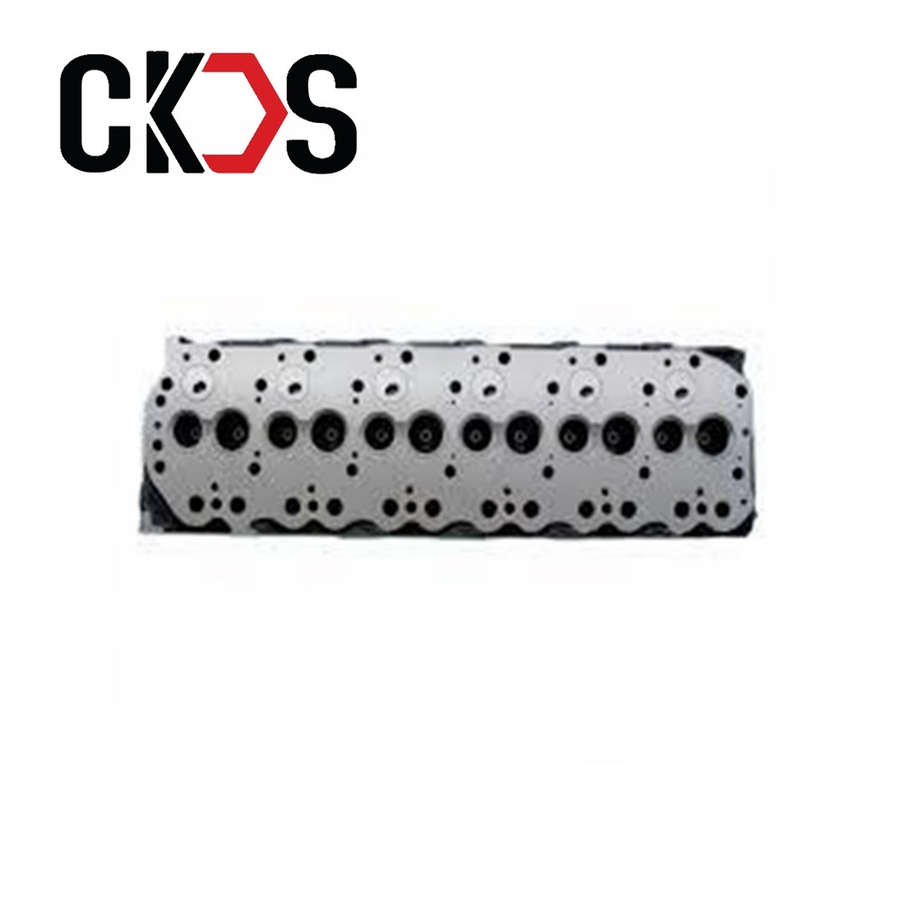 NISSAN UD TD42 Engine Truck Cylinder Head