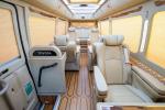 Toyota Coaster 11-seater tourist bus business reception bus gasoline rear drive