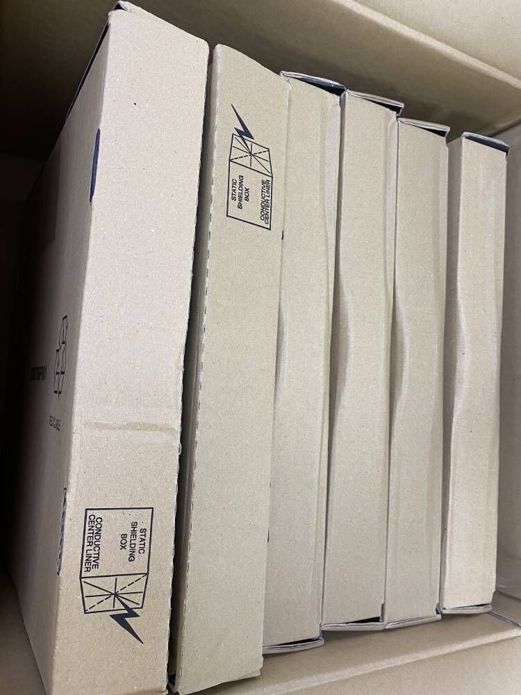 LTC3203EDD LT1172CQ LT1802CS Analog Devices ADI Electronic Ic Chip