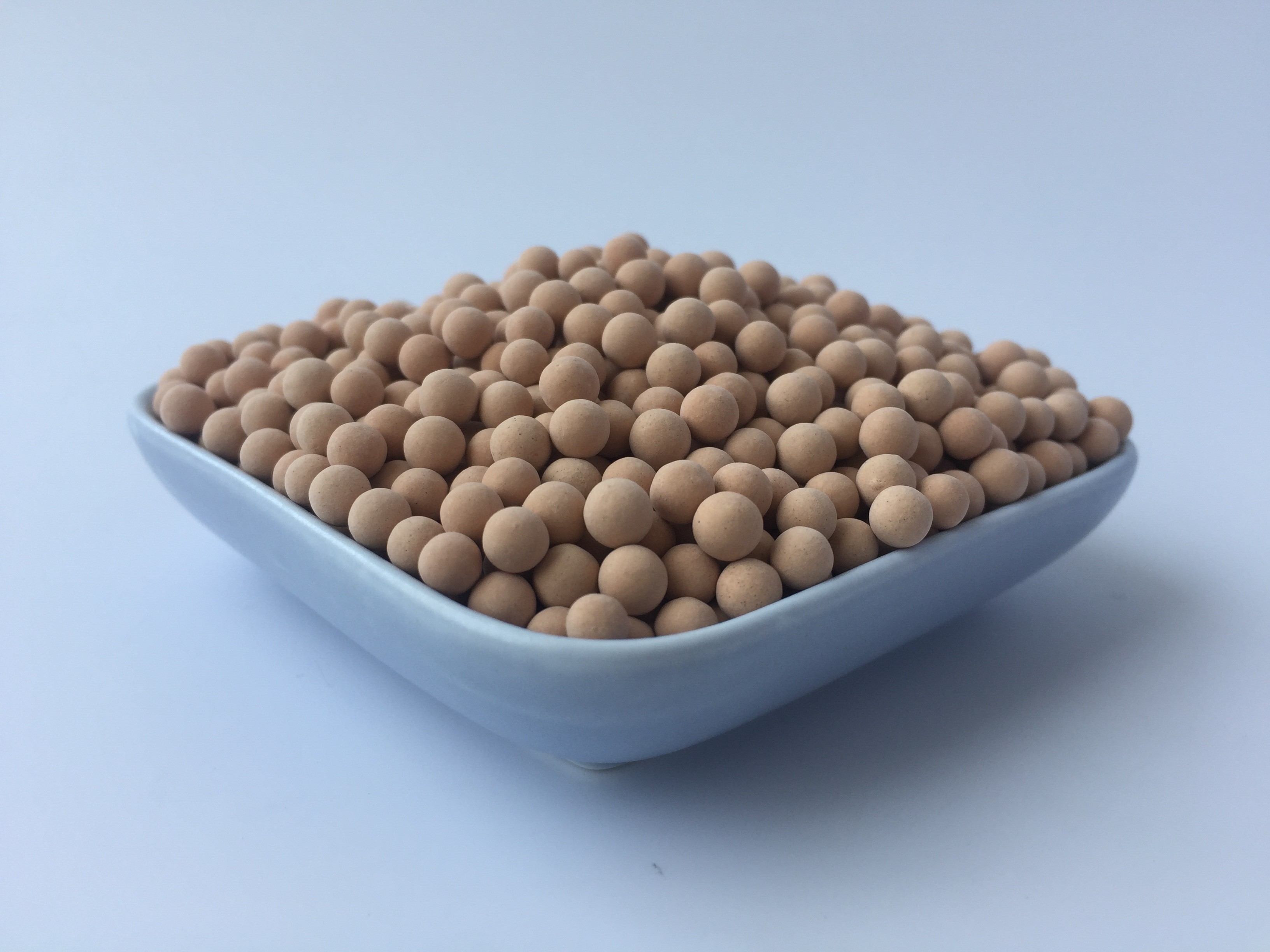 White Zeolite 13X HP - Optimize Your Process With 2 - 3nm Pore Size