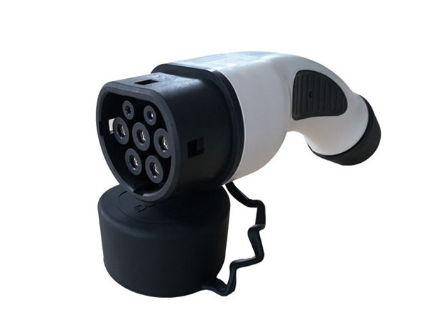White Portable EV Charger 110V-240V Lightweight For Electric Vehicle Charging