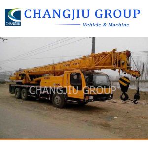 China Clw Sale 10ton 15 Ton Hydraulic Mobile Mounted Truck Crane wholesale