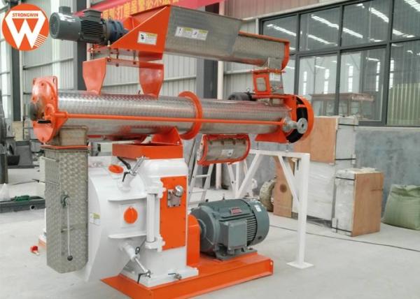 Livestock Feed Pellet Machine America CPM Model Individual Farmers 350r/Min