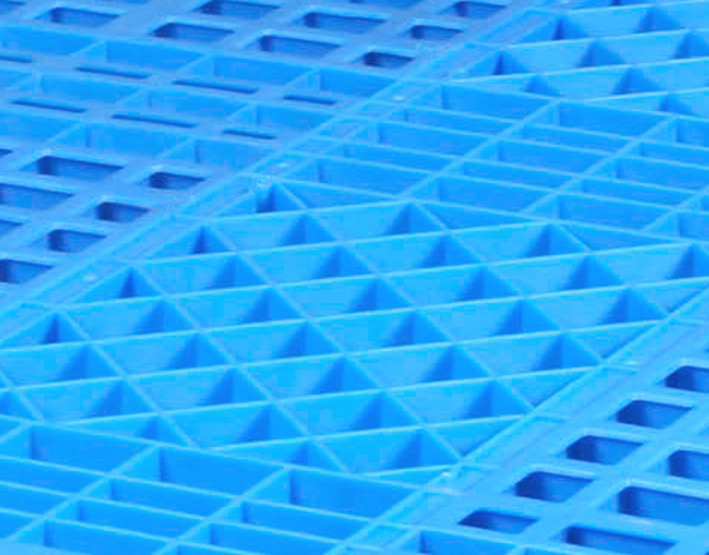Proper Euro Pallet Plastic Pallet with Guaranteed and 1 Ton Dynamic Load from Supplie