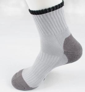 China bamboo compression socks wholesale