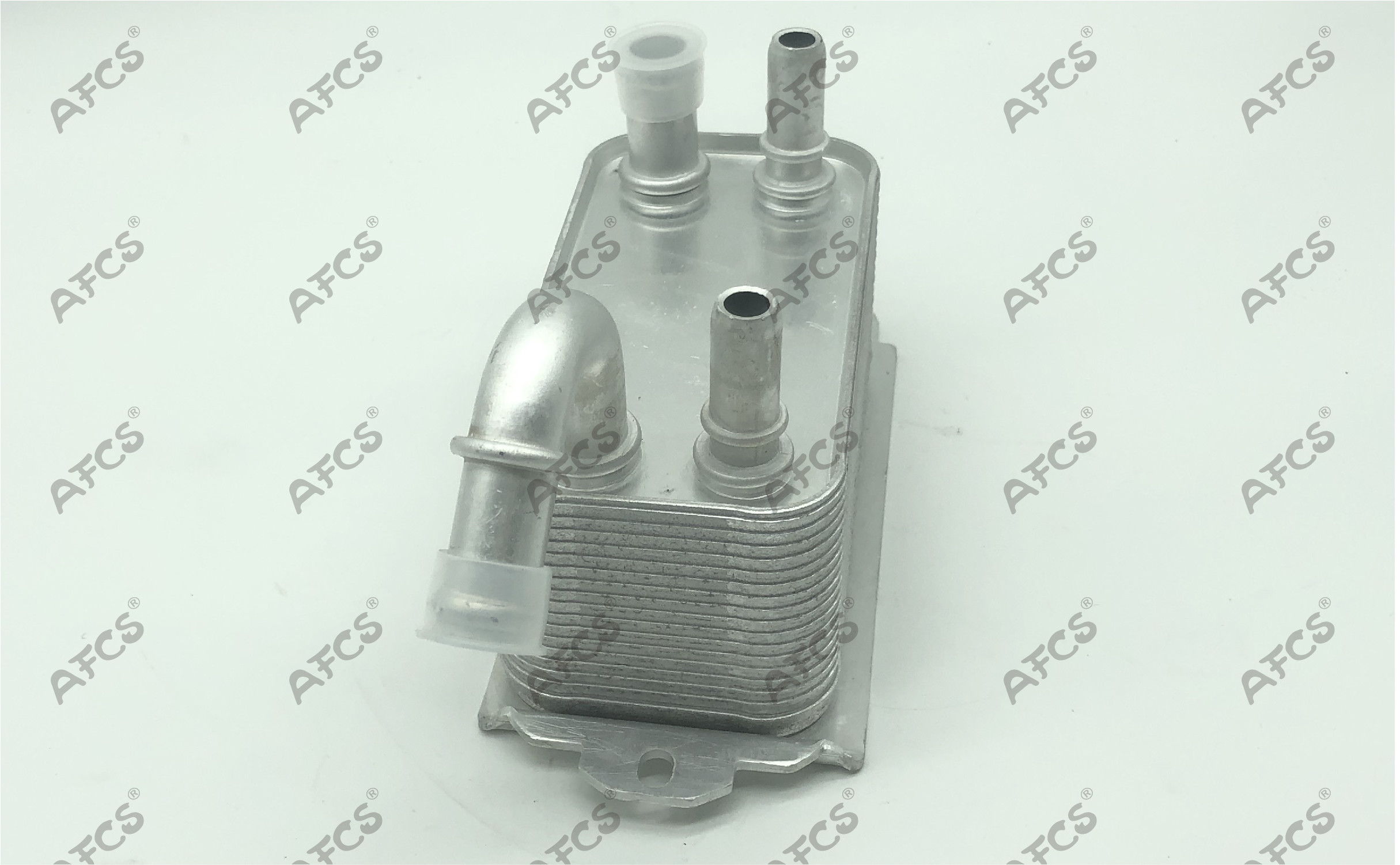 LR002916 30792231 6G91-7A095-AC Oil Cooler Assembly For Land Rover Freelander 2 L359 2.2 ED4