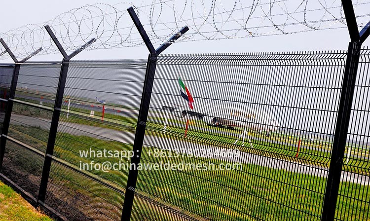 Green 3d Folds Welded Mesh Fence Ce Certificate For Garden