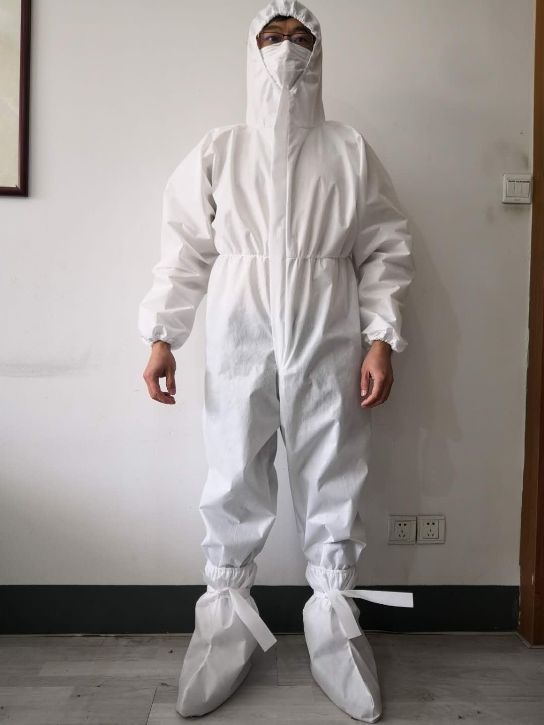 Chemical Industrial Disposable Protective Suit Disposable Microporous Film Coverall