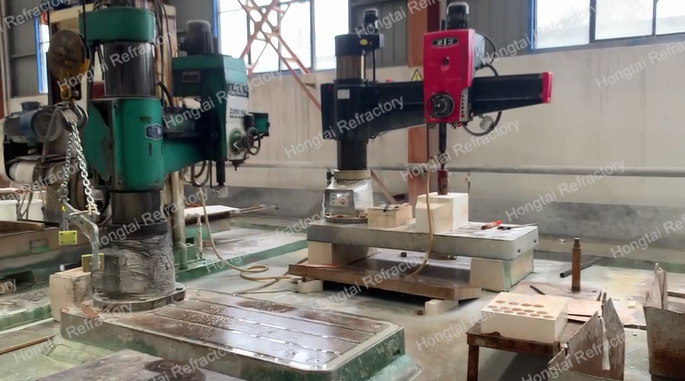 Little MgO Content Zircon Corundum Bricks for Glass Melting Furnace Erosion-Resistant