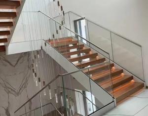China Simple Frameless Stair Balustrade Space Saving Modern Glass Stair Railing wholesale