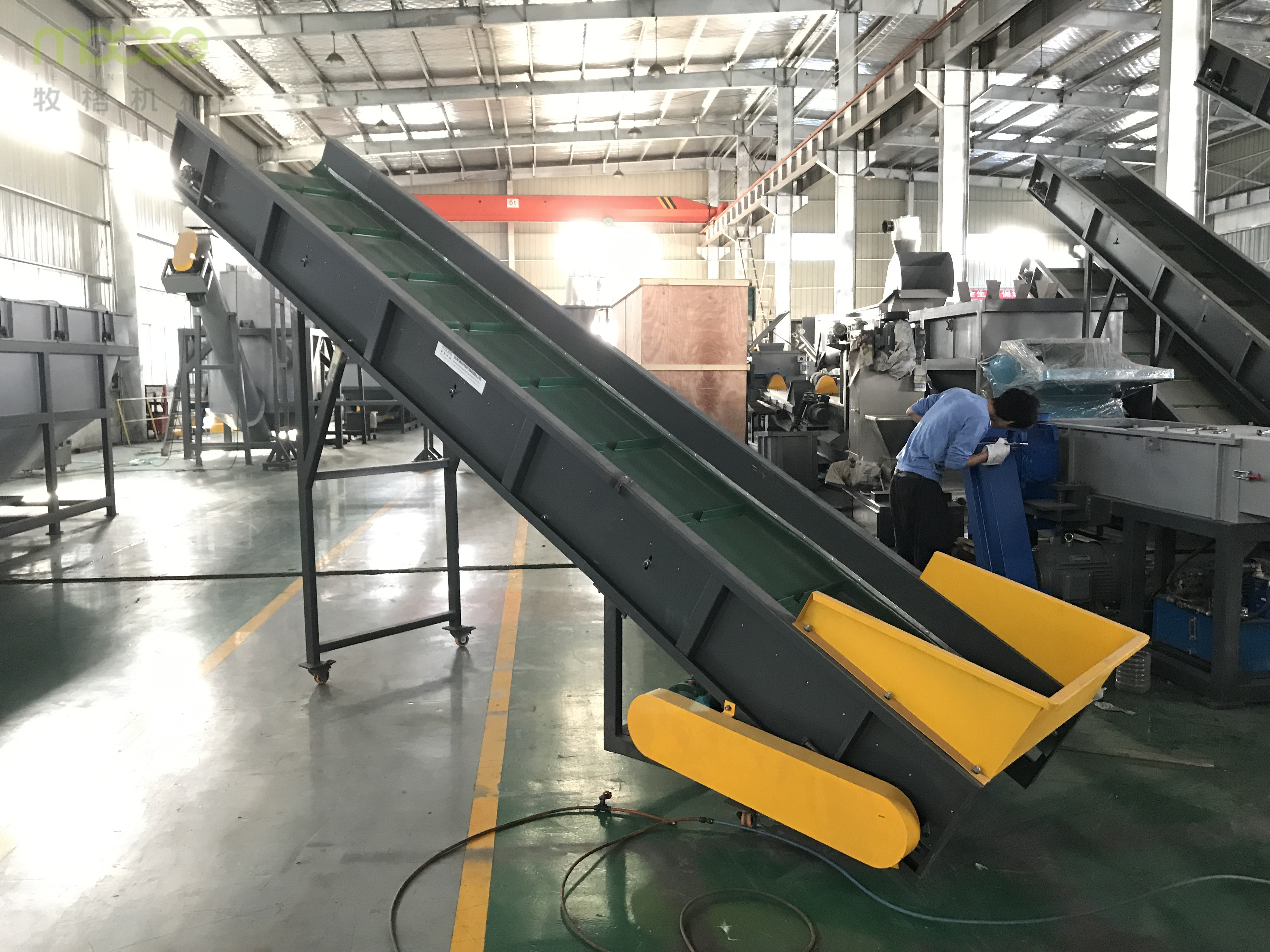 Rubber Portable Conveyor Belt For Baler Machine PP Bottle Transfer Conveyor