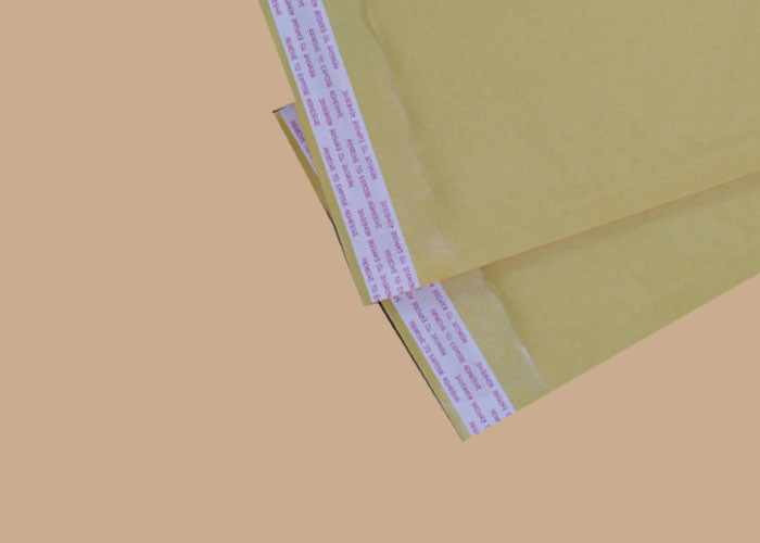 6 * 8 Inch Kraft Paper Bubble Mailers Tear Proof For Packing Accessories