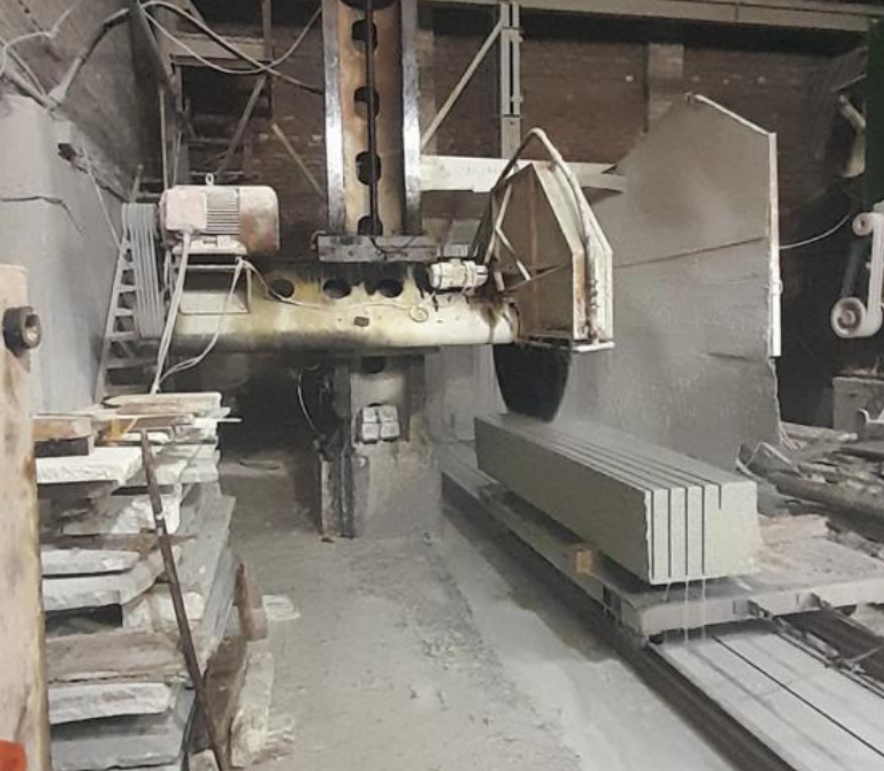 Single Arm Medium Block Cutting Machine For Marble Granite Quarrying Masonry And Stone Cutting