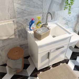 China OEM ODM Bathroom Vanity Cabinets Modern Counter Wash Basin wholesale