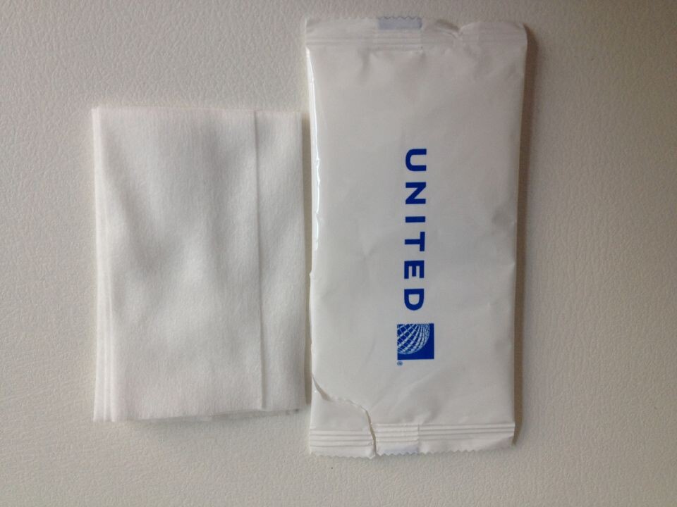 cheaper than cloth/China factory single packed customized wet wipes for airlines