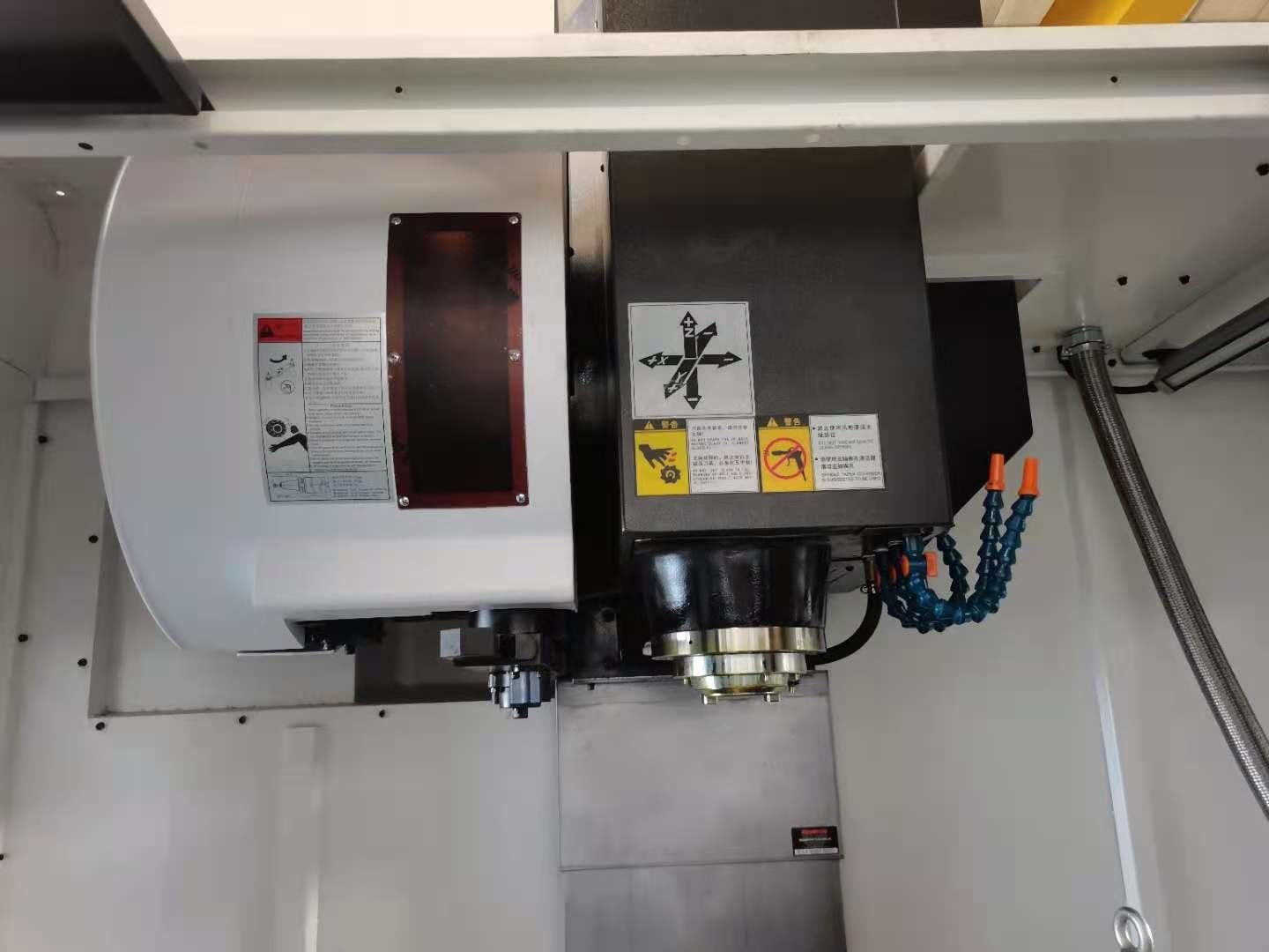 Elevated Column 8000rpm CNC Vertical Mill Machine 3 Axis Shield