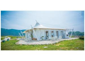 China Outdoor Permanent Glamping Tents High Toughness Durable Aging Resistance wholesale