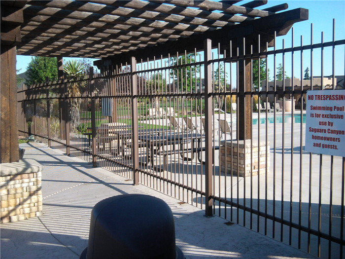 spear top pickets steel fence