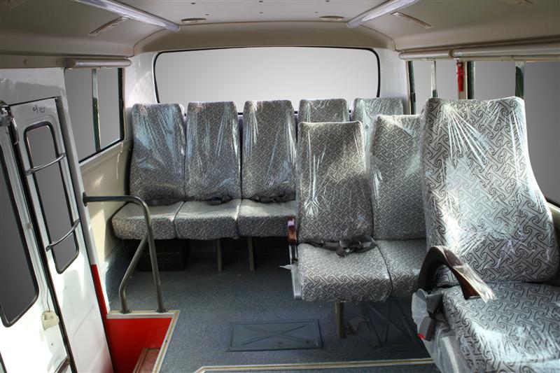 Euro3 No AC Dongfeng Cummins 140HP EQ5060XGCT4 4x2 Engineering Bus